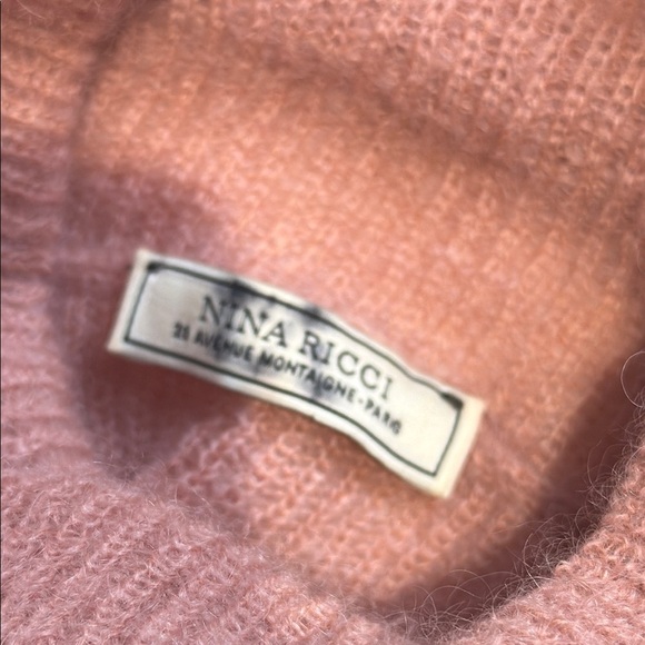Nina Ricci Women's Pink Mohair and Wool Turtleneck Size Small - Picture 6 of 9
